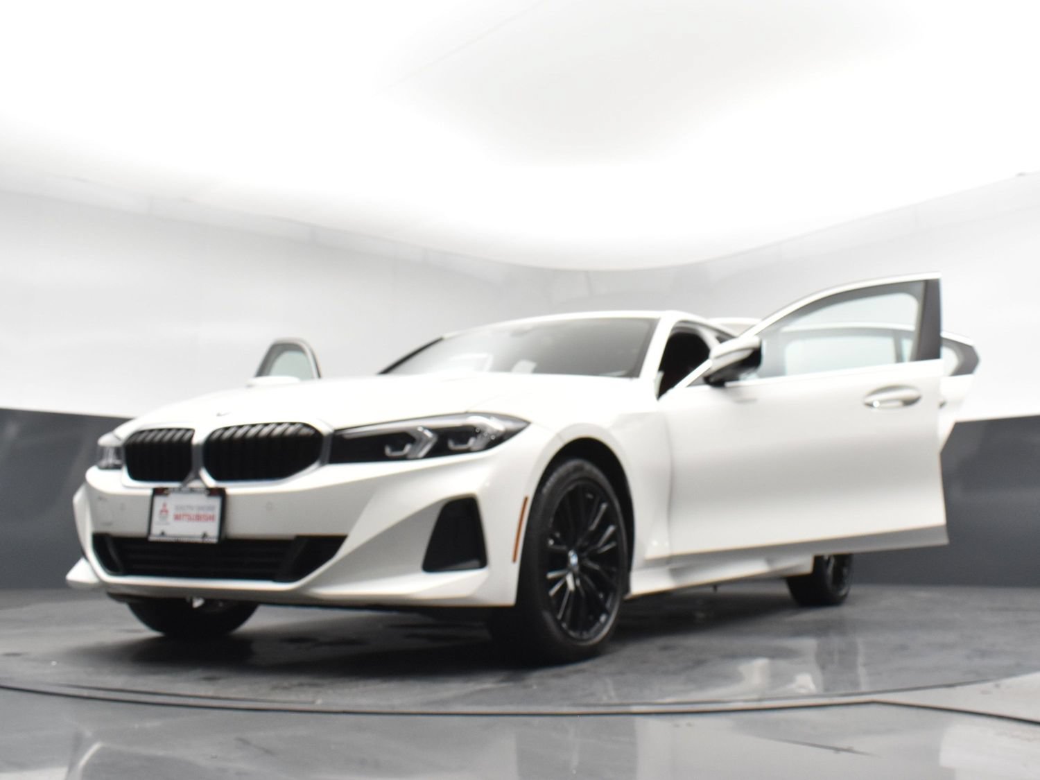 Used 2024 Alpine White BMW 330i xDrive image 30