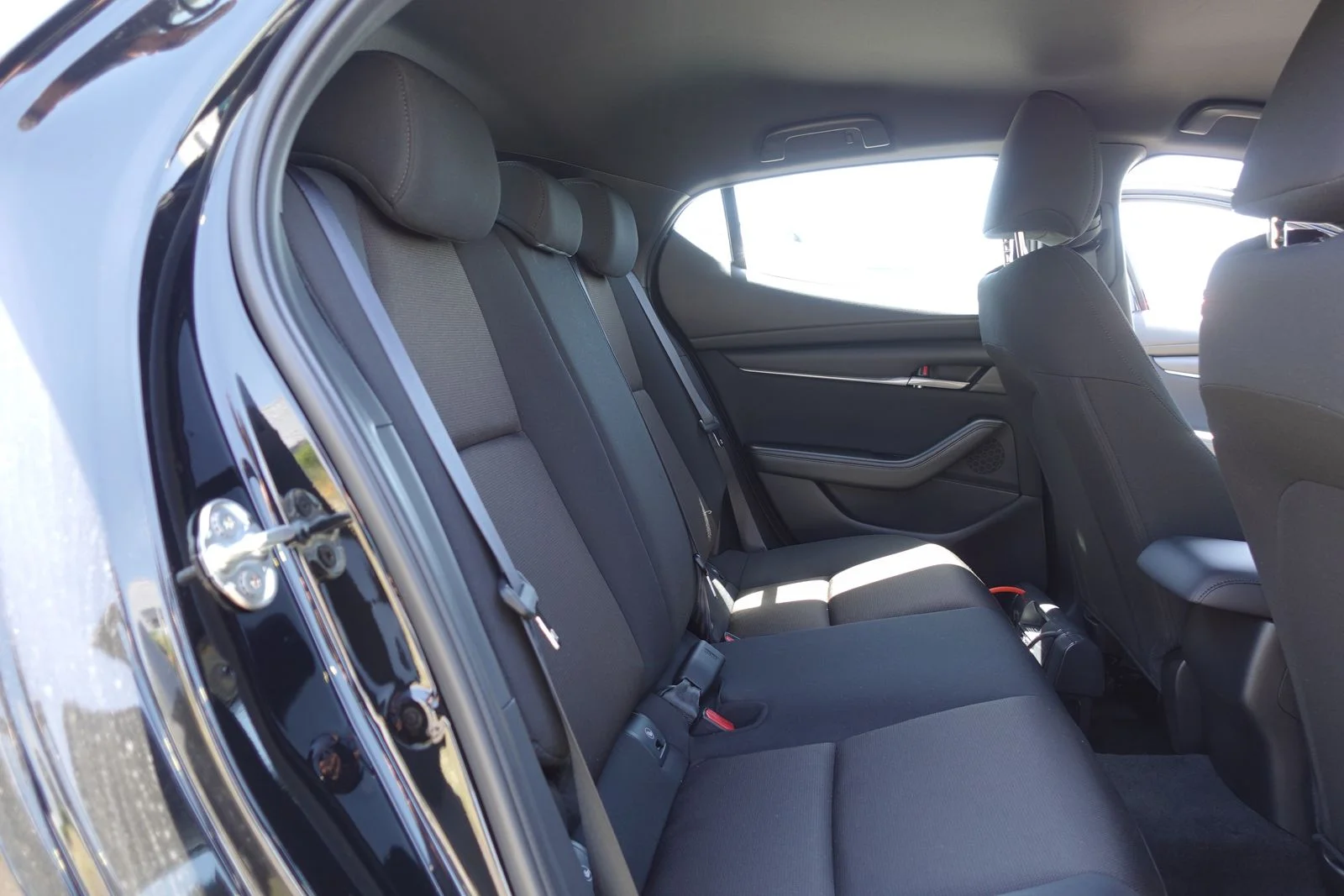 2026 Mazda Mazda3 S - Photo 15