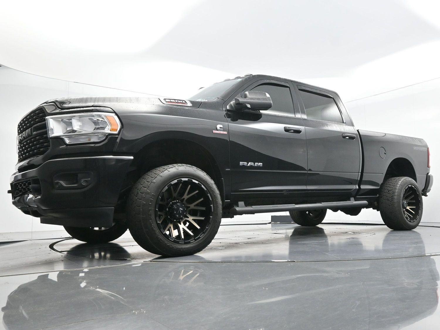 Used 2022 Diamond Black Crystal Pearlcoat Ram Big Horn image 45