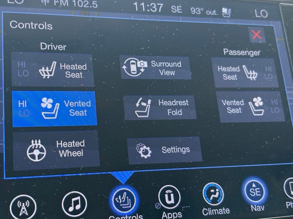Used 2017 White Chrysler Limited image 16