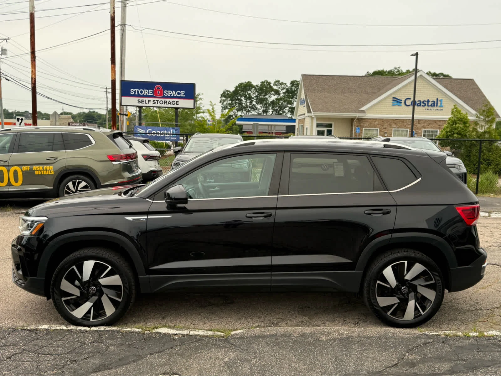 Certified Used 2024 Deep Black Pearl Volkswagen SEL image 4