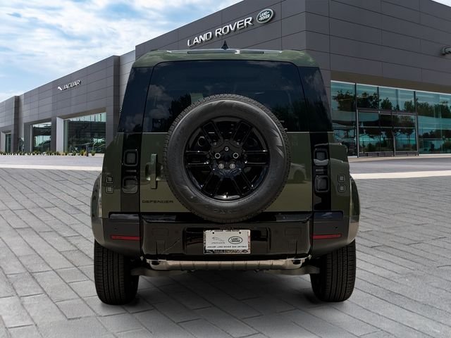 New 2026 Woolstone Green Land Rover S image 4