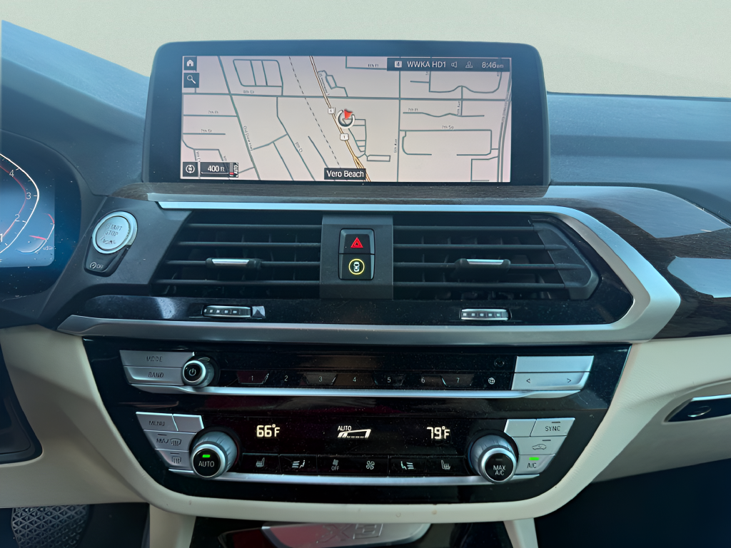 Used 2021 White BMW sDrive30i image 19