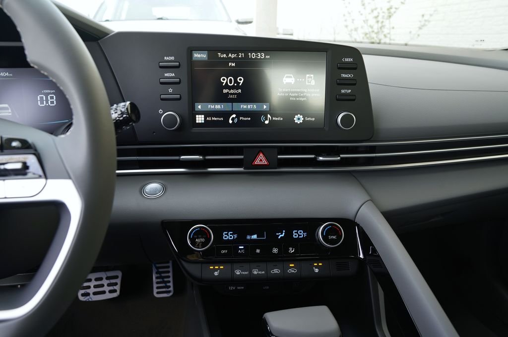 New 2026 Serenity White Pearl Hyundai SEL Sport Premium image 38