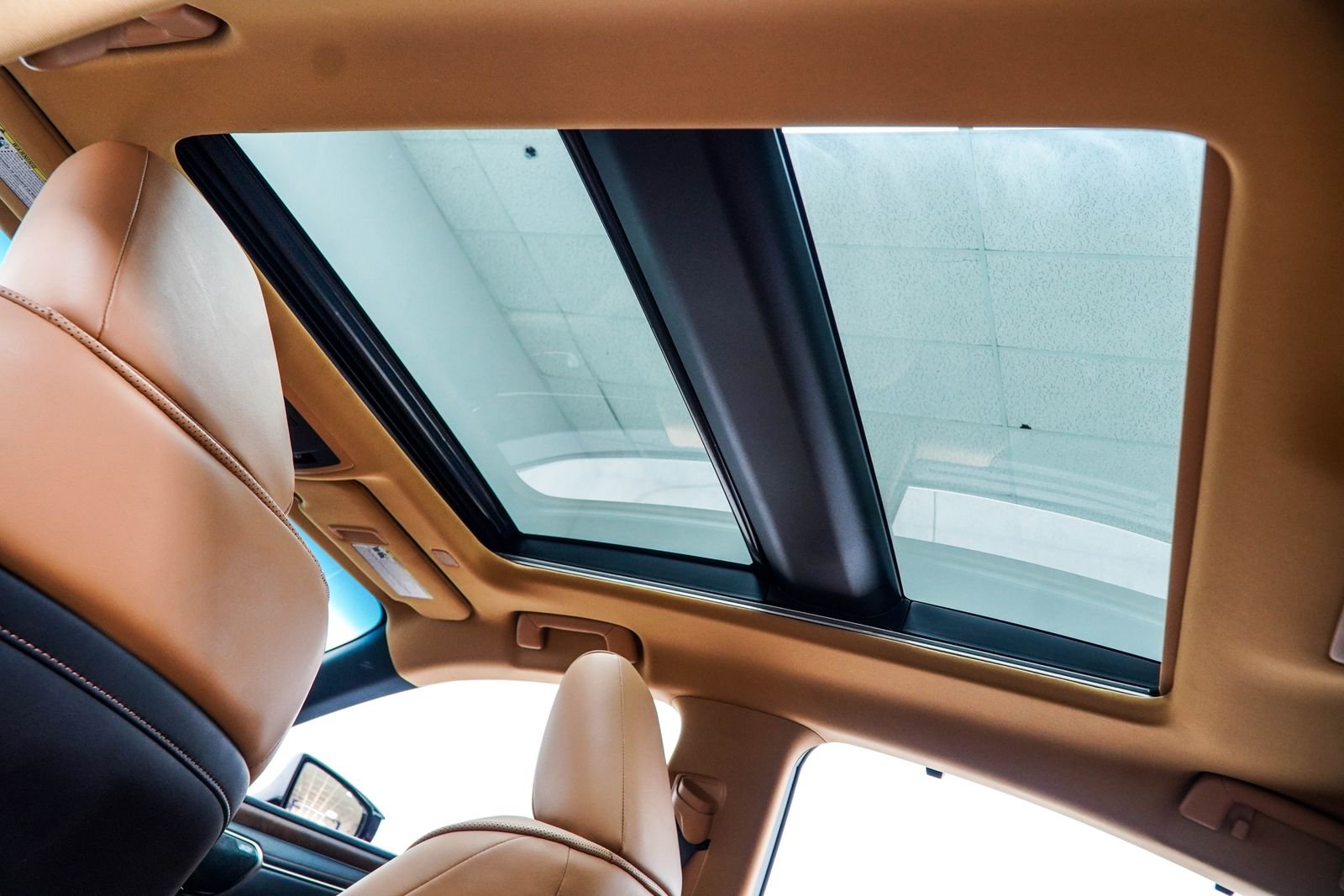 Used 2022 White Lexus 350 Ultra Luxury image 47