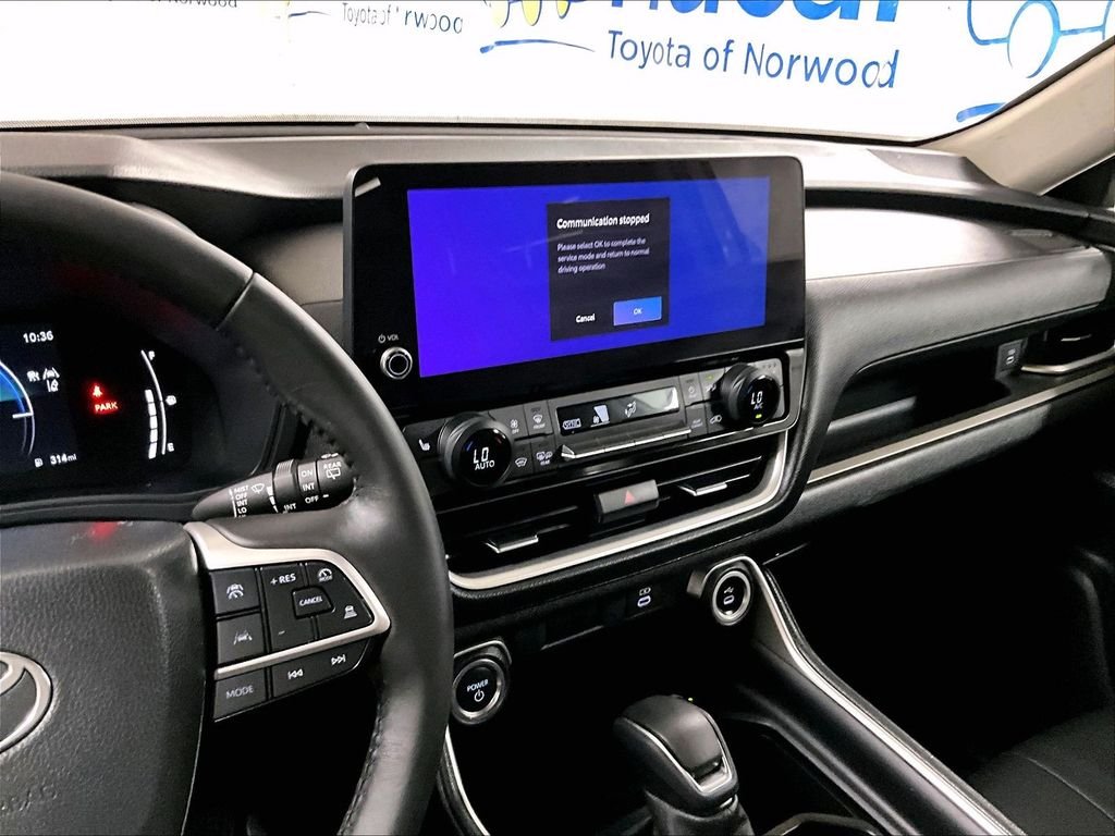 Used 2024 White Toyota XLE image 26