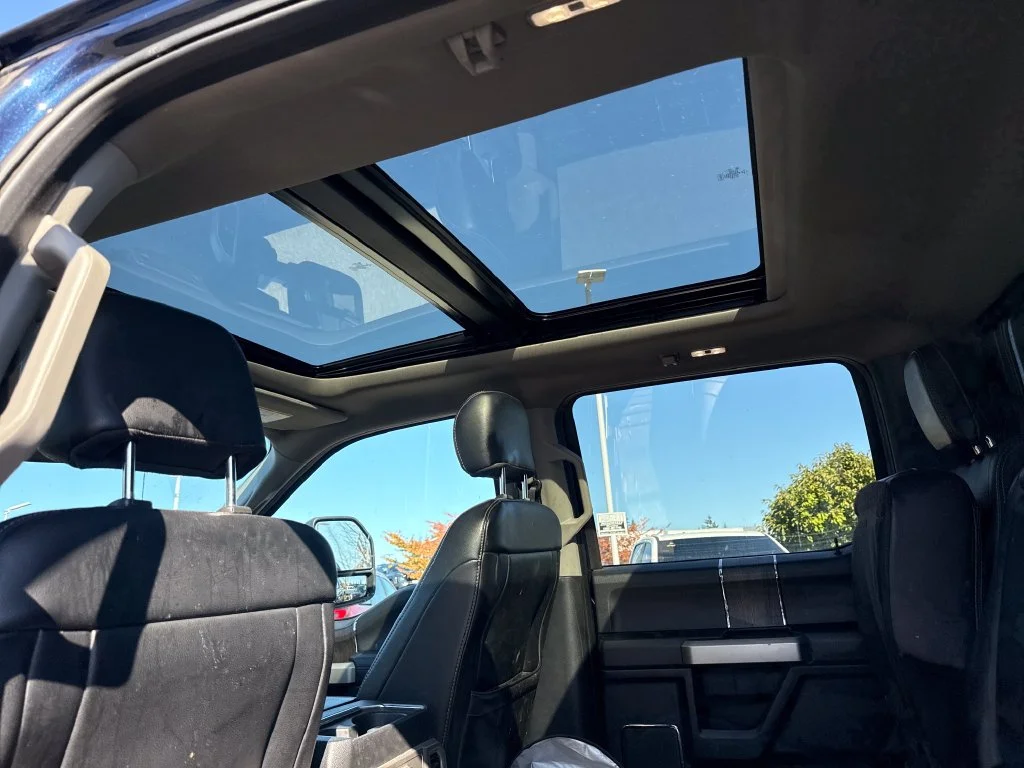 Used 2020 Blue Ford Lariat image 28