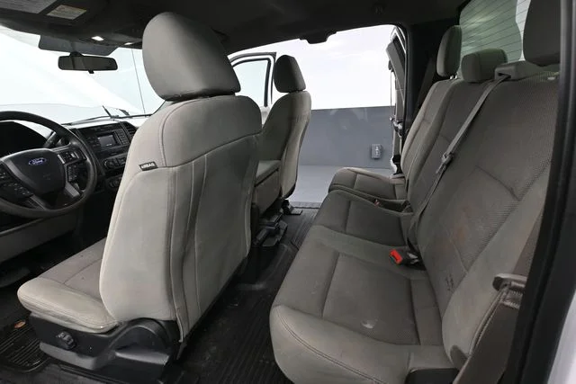 Used 2019 White Ford XL image 32