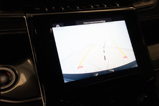 Used 2021 Black Jeep Altitude image 24