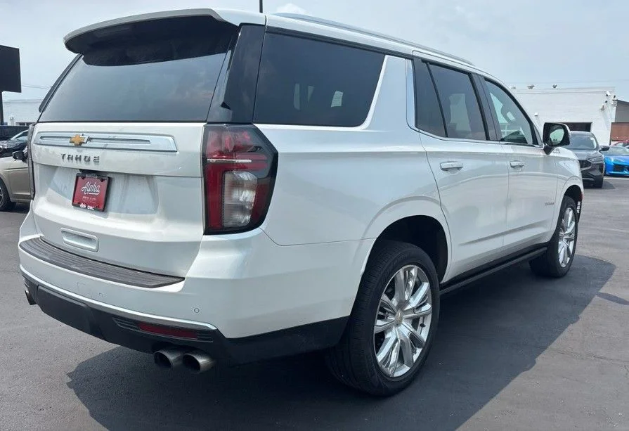 Used 2021 Beige Chevrolet High Country image 2