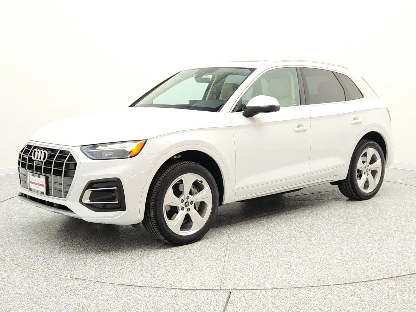 2021 Audi Q5 45 Premium Plus's photo
