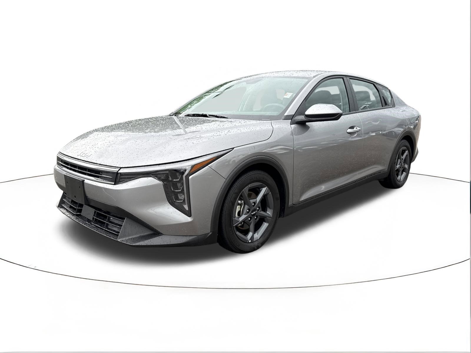 2025 Kia K4 LXS - Photo 7