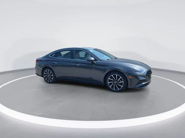 Used 2021 Gray Hyundai Limited image 9
