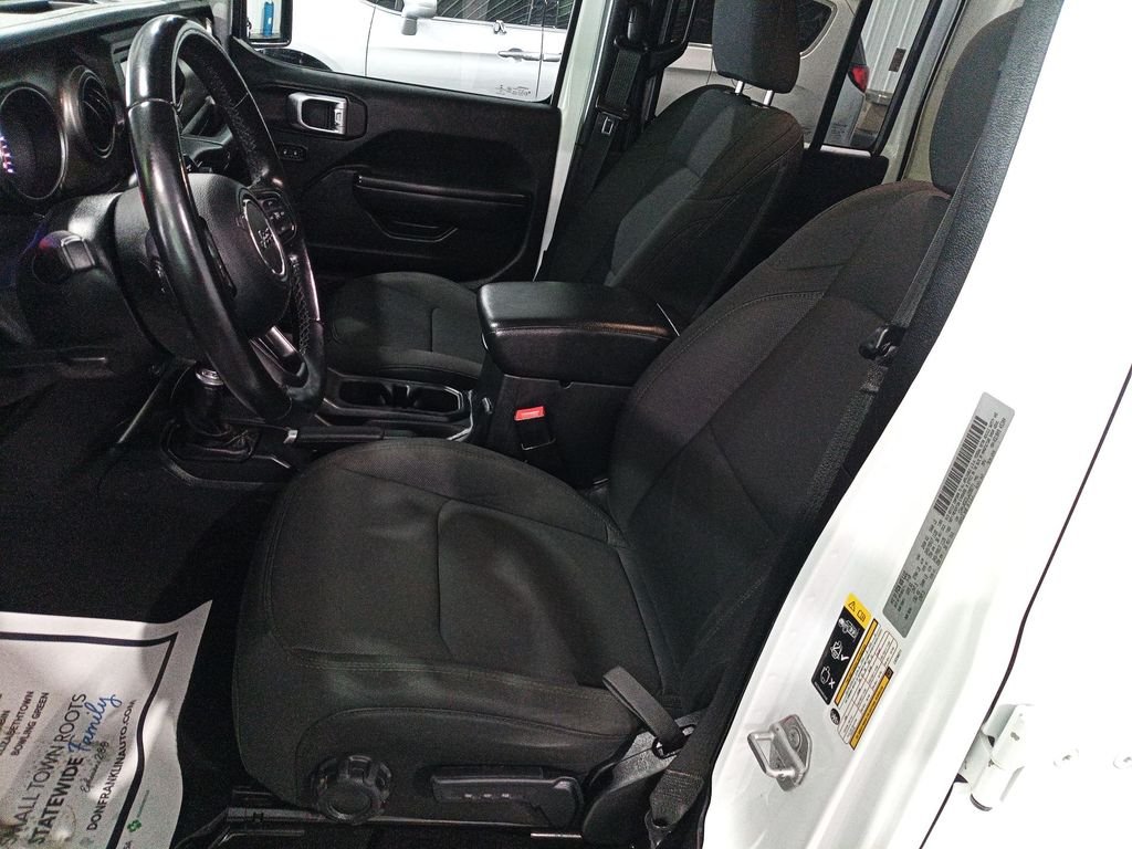 Used 2020 White Jeep Unlimited Sport S image 15
