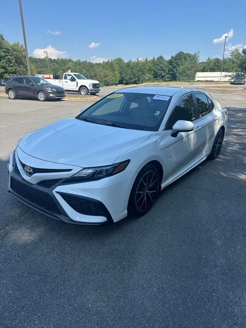 Used 2021 White Toyota SE image 1