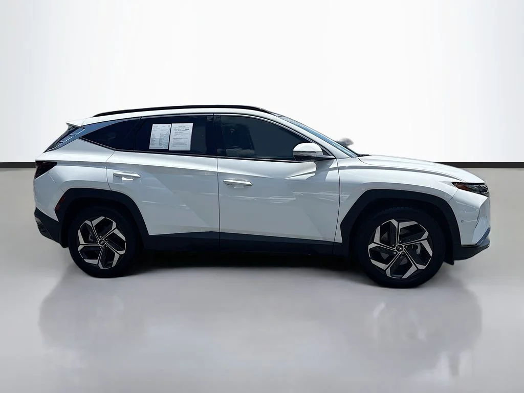 Used 2023 White Pearl Hyundai Limited image 8