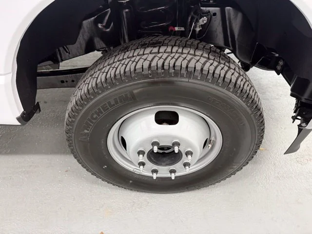 New 2026 Oxford White Ford F-350® XL image 22
