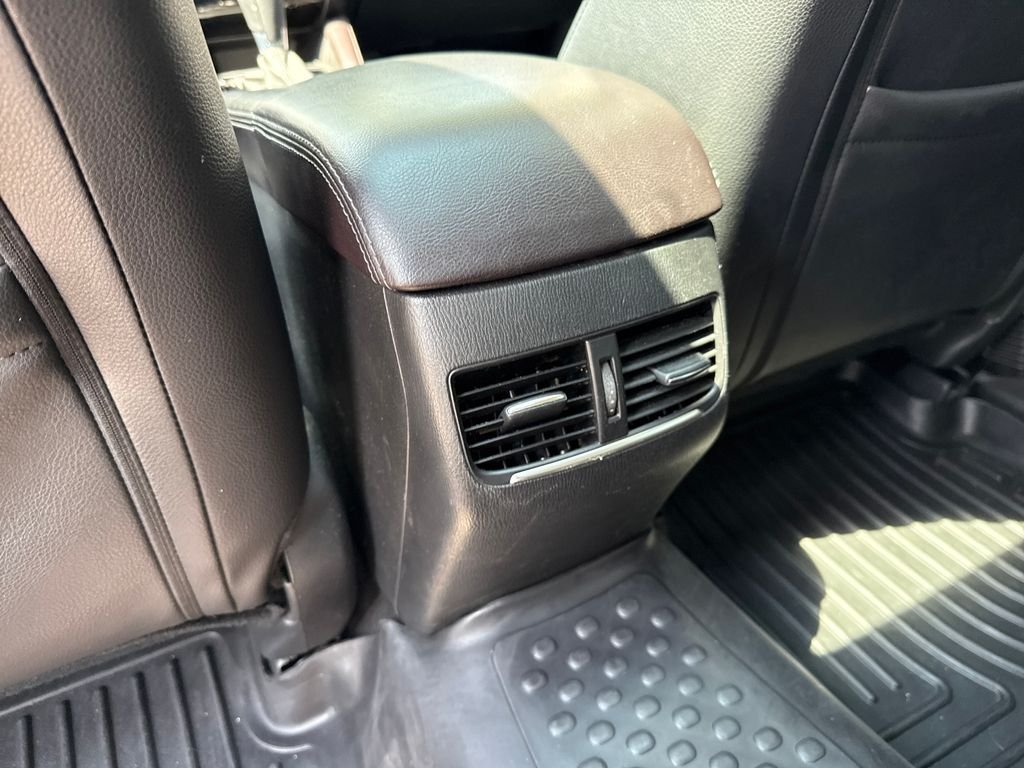 Used 2017 White Mazda Grand Touring image 22
