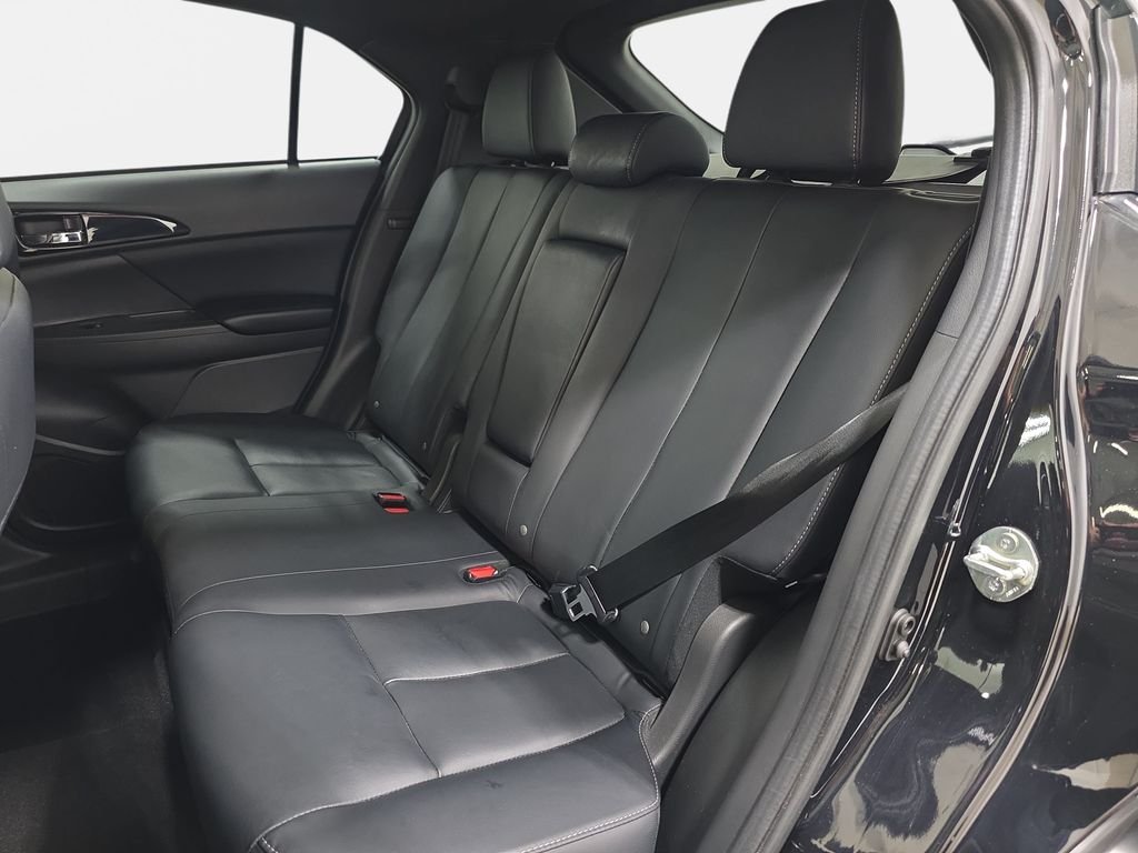 Used 2024 Black Mitsubishi SEL image 13
