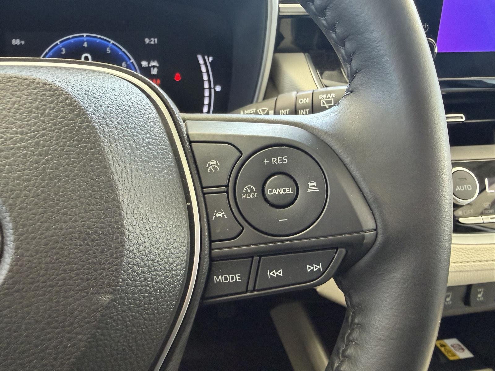 Certified Used 2023 Wind Chill Pearl Toyota XLE image 40