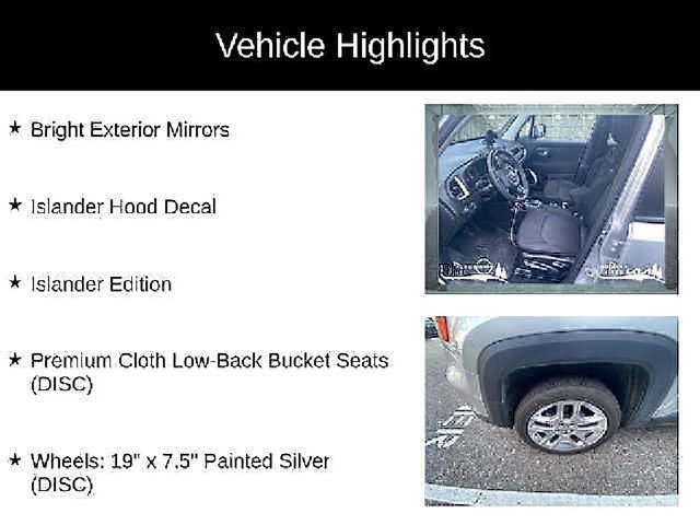 Used 2021 Silver Jeep Latitude image 28