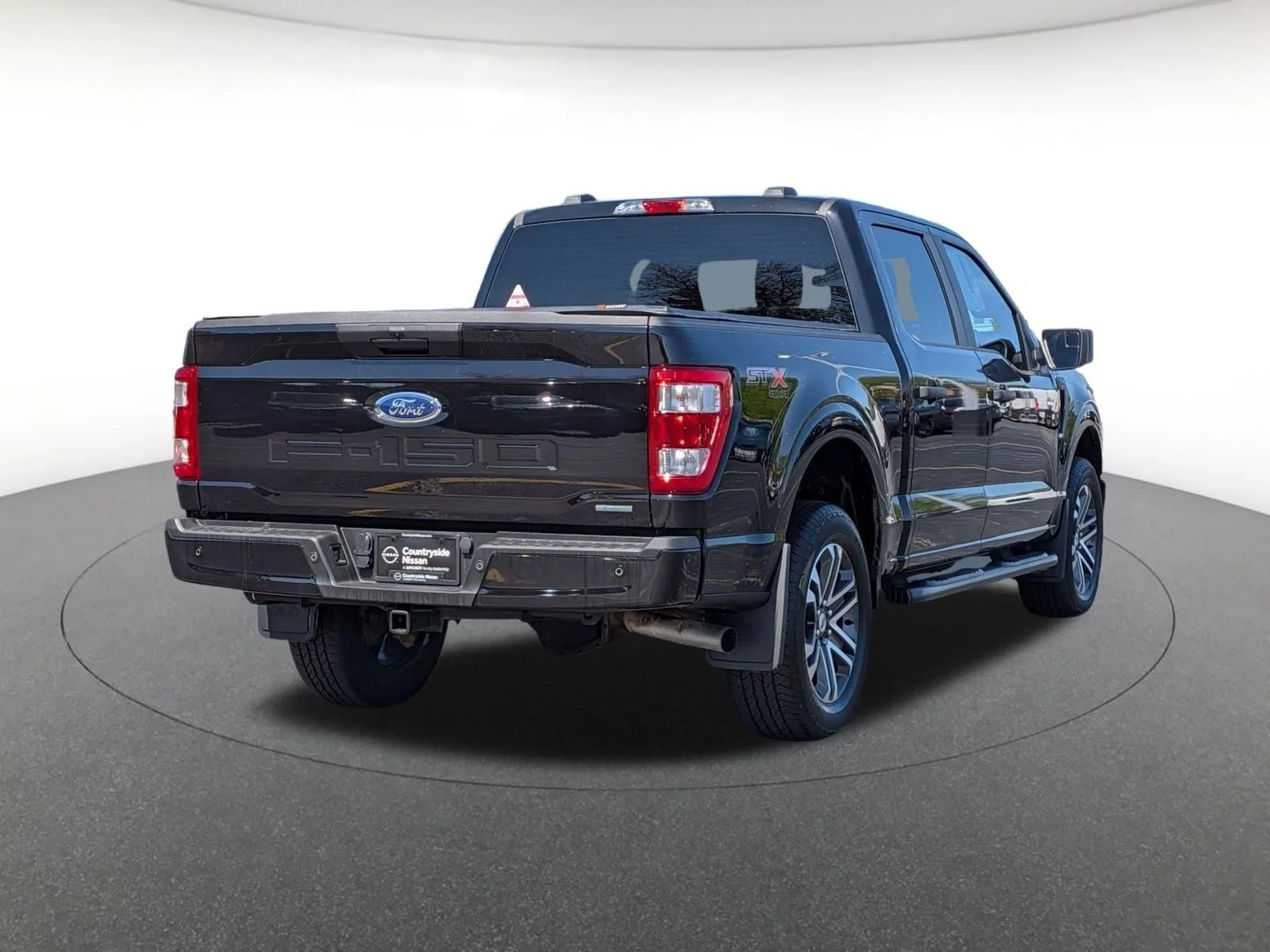 Used 2023 Black Ford XL image 5