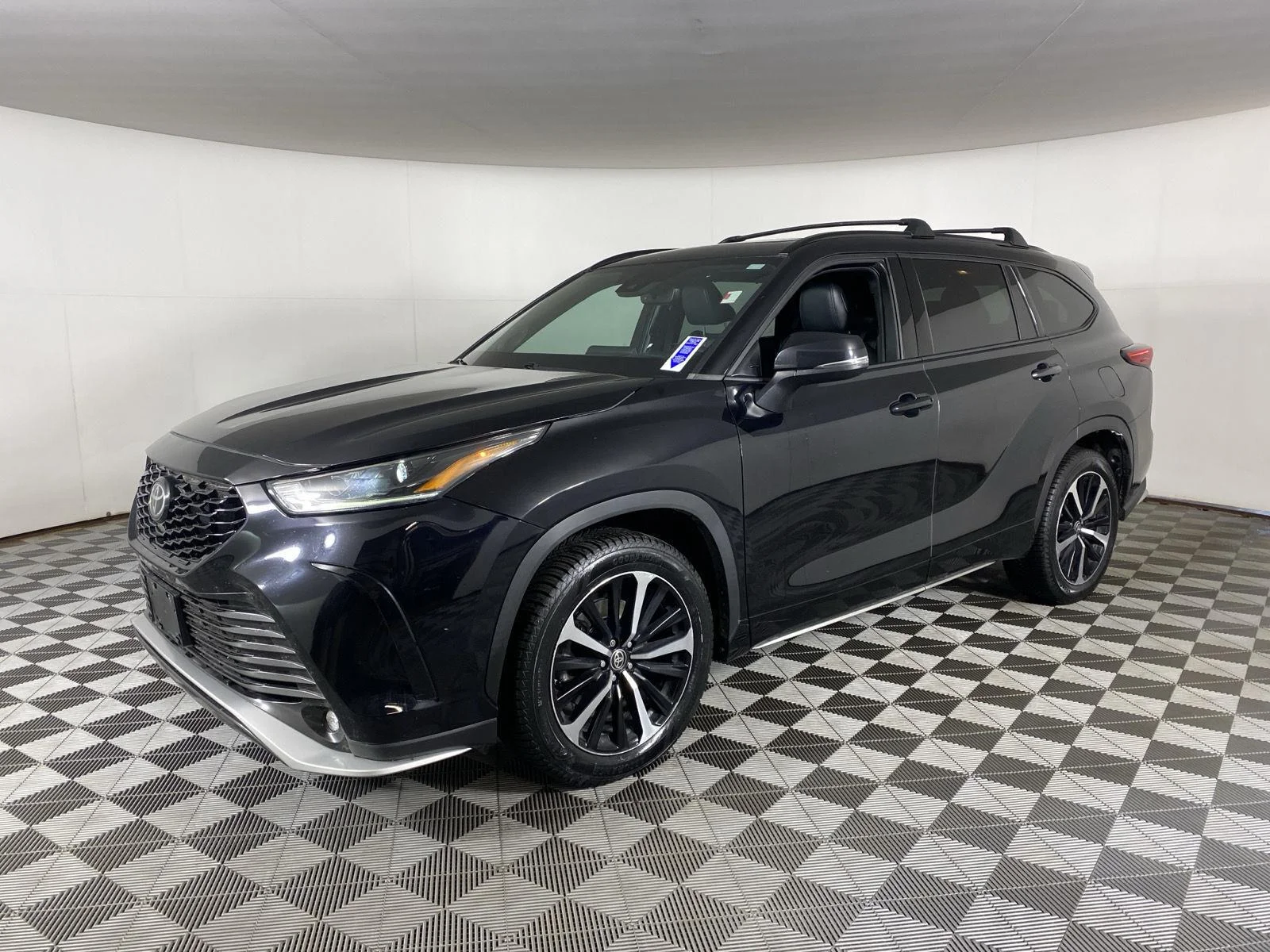 Used 2021 Midnight Black Metallic Toyota XSE image 13