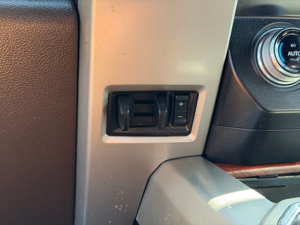 Used 2019 White Ford King Ranch image 38