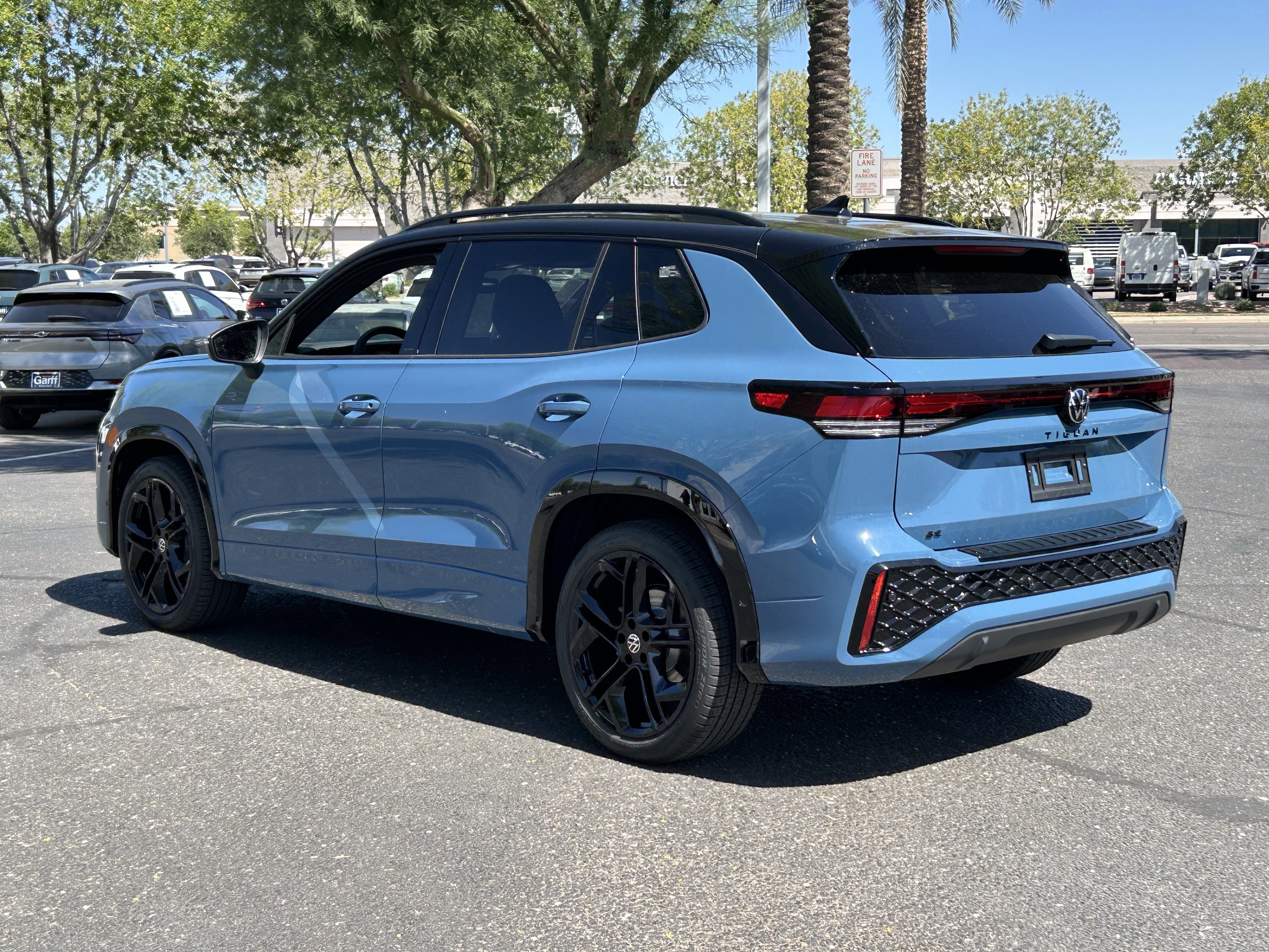 New 2026 Monterey Blue w/Deep Black Roof Volkswagen SE R-Line Black image 2