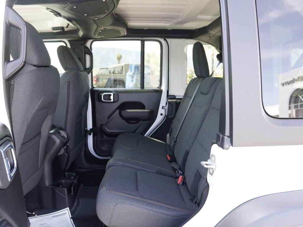 New 2026 Bright White Clear-Coat Exterior Paint Jeep Sport image 20