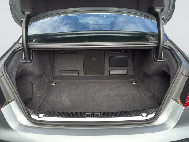 Used 2012 Gray Audi L 4.2 image 31