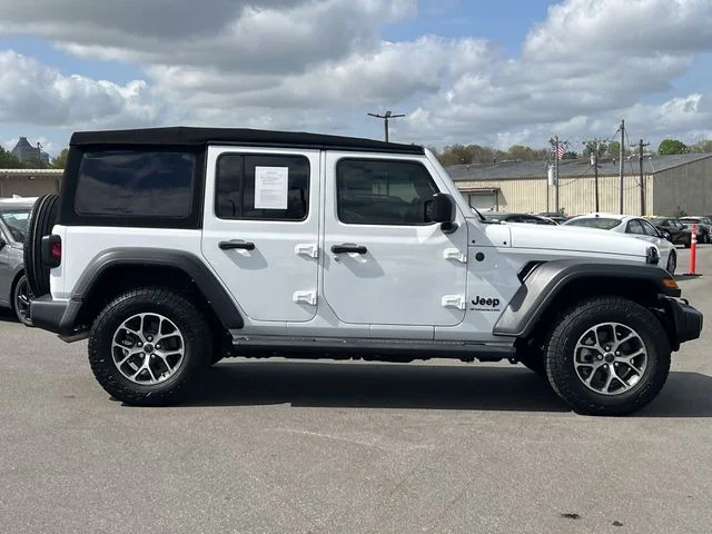 Used 2024 White Jeep Sport S image 35