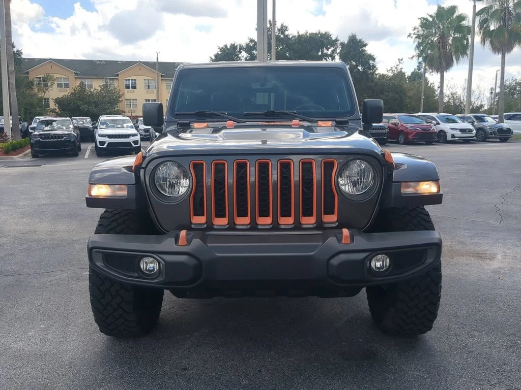 Used 2021 Gray Jeep Rubicon image 3