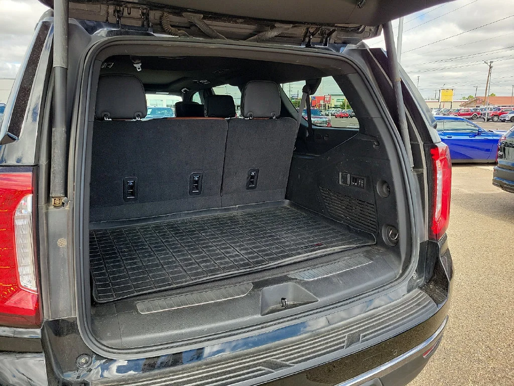 Used 2024 Onyx Black GMC Denali Ultimate image 15