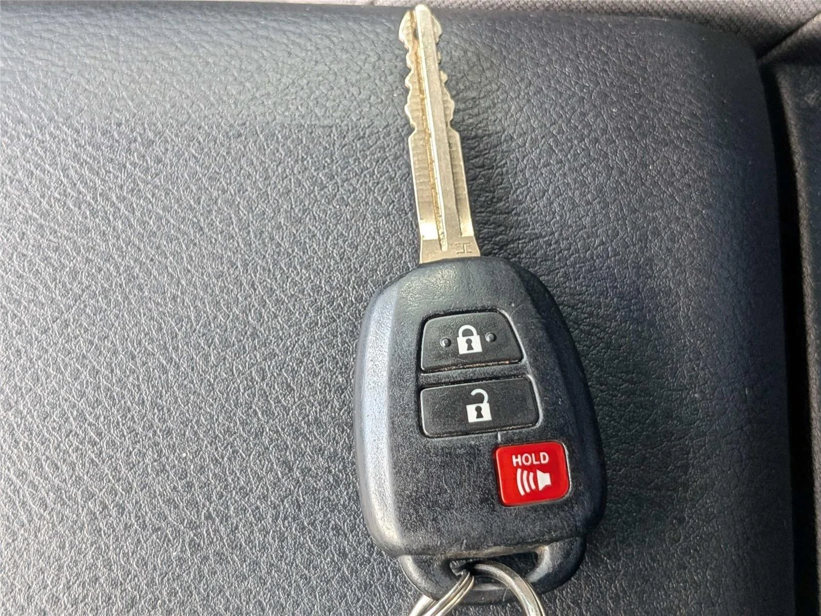 Used 2019 Silver Toyota SR image 30