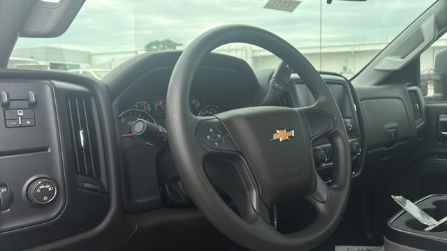 New 2024 Summit White Chevrolet Work Truck image 29