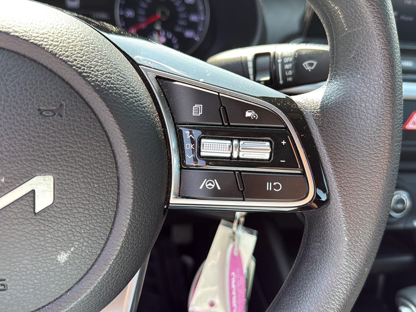 Used 2023 Aurora Black Pearl Kia LXS image 19