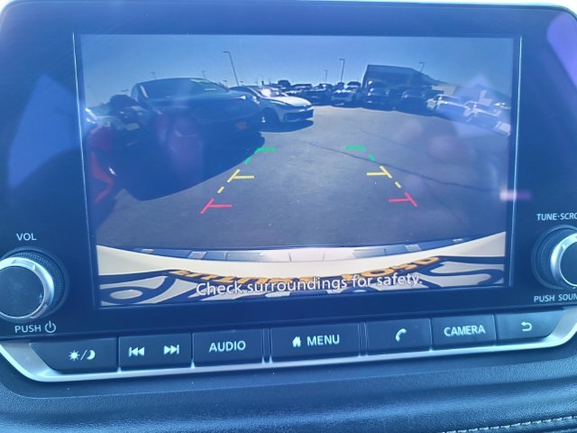 Used 2023 White Nissan S image 15