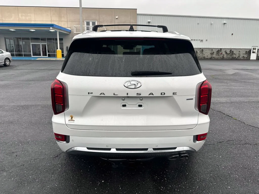 Used 2021 White Hyundai Calligraphy image 2