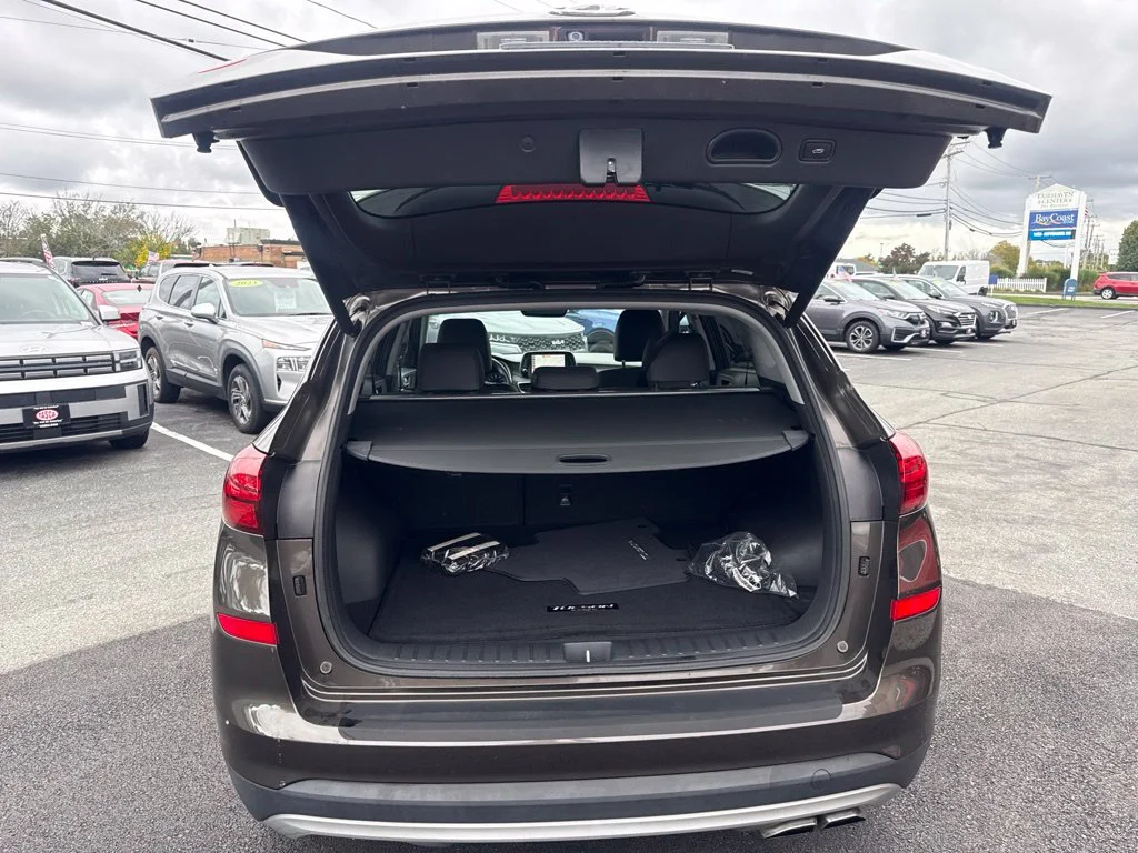 Used 2019 Green Hyundai Ultimate image 13