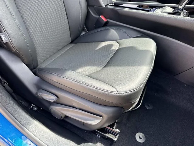 New 2026 Blue Jeep Latitude image 12