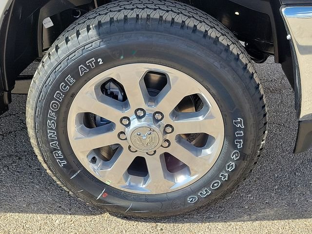 New 2026 Silver-Zynith Exterior Paint RAM Laramie image 7