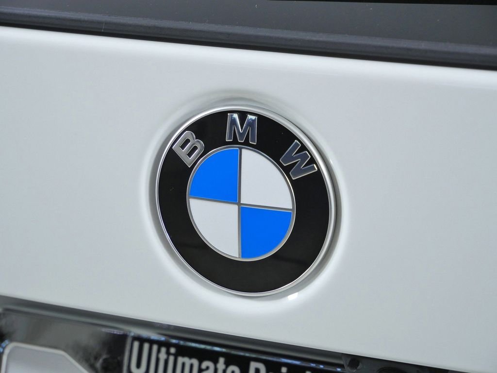 Used 2026 Alpine White BMW xDrive28i image 12