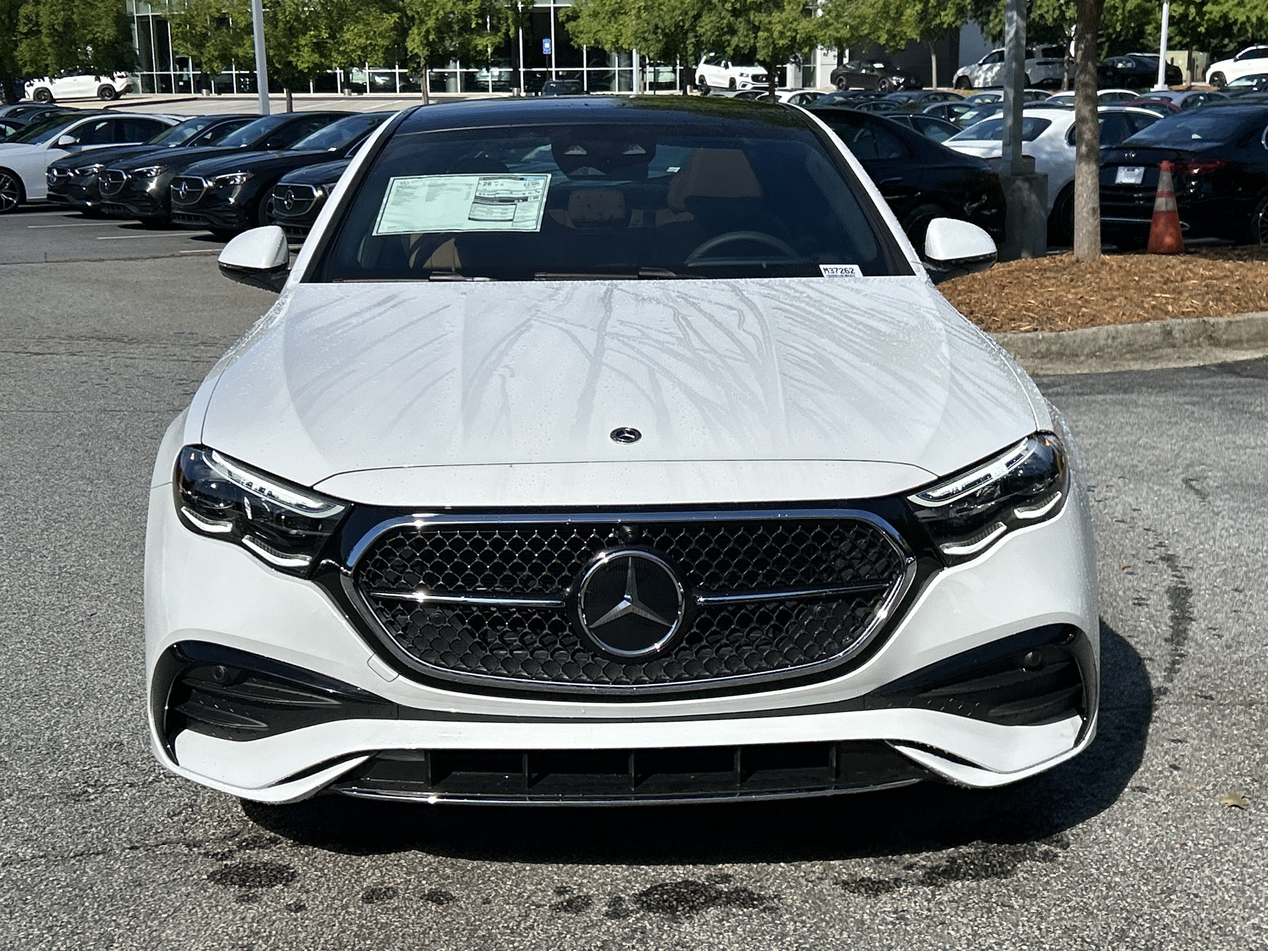 New 2026 MANUFAKTUR Moonlight White Metallic Mercedes-Benz E 450 4MATIC® Sedan image 3