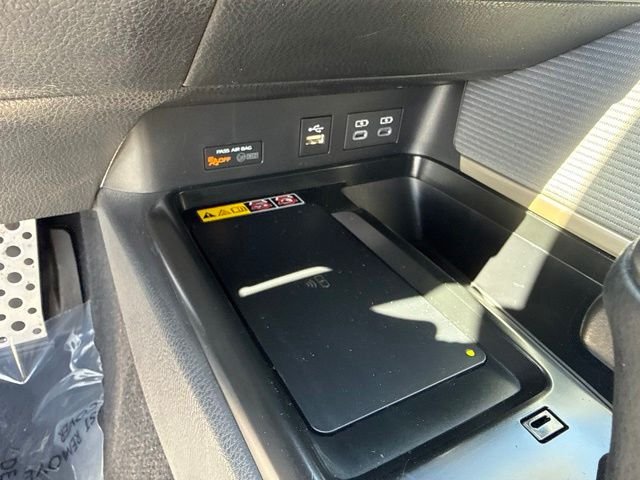 2025 Toyota Camry SE - Photo 24