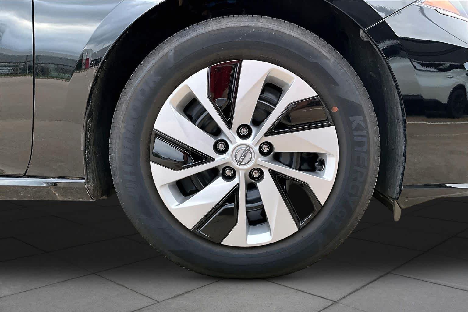Used 2025 Super Black Nissan S image 11