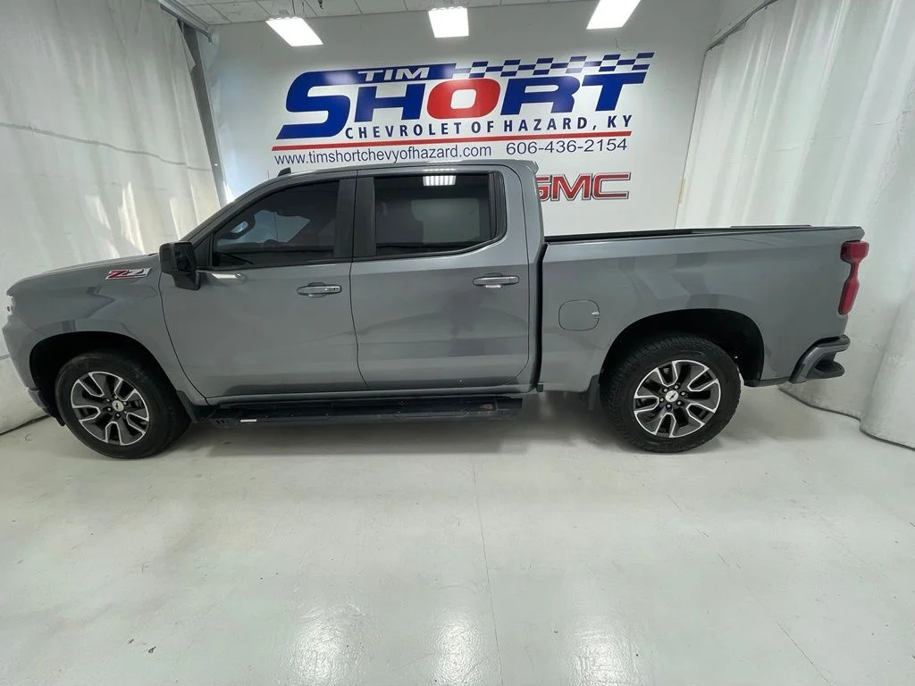 Used 2021 Gray Chevrolet RST image 10