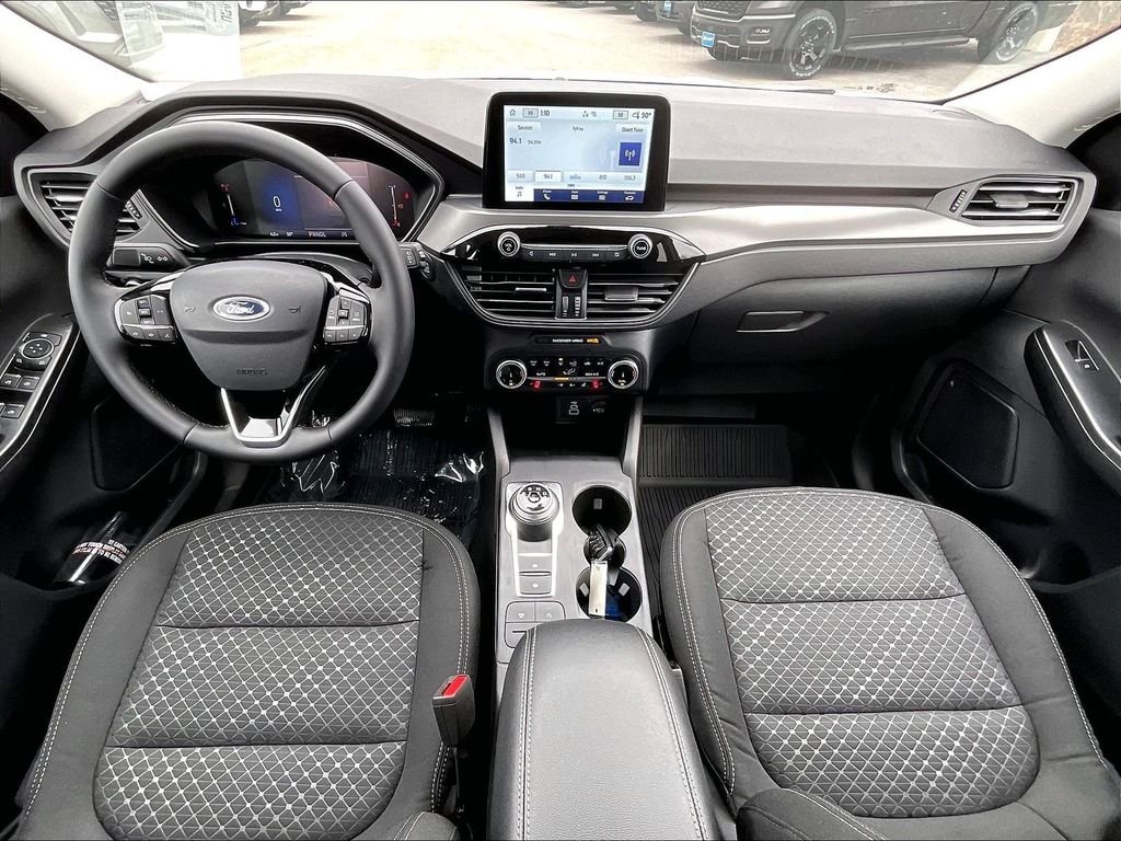 New 2026 Oxford White Ford Active image 12