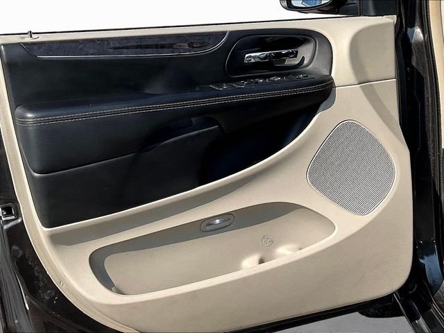 Used 2016 Gray Chrysler Touring image 22