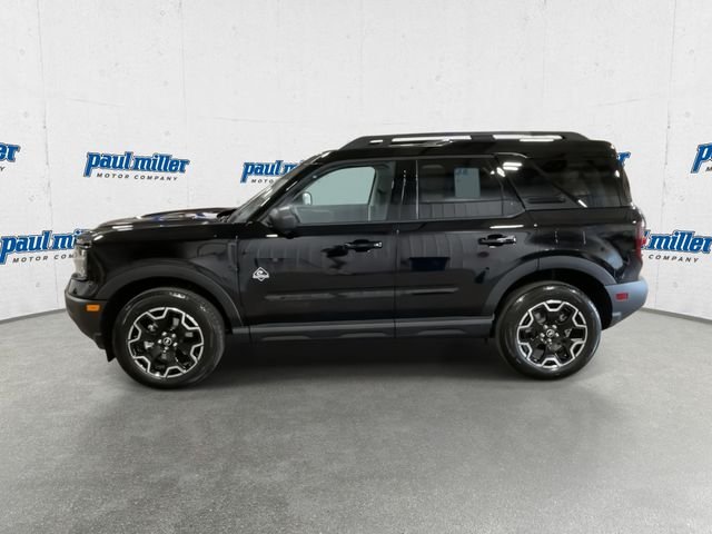 Used 2025 Black Ford Outer Banks image 6